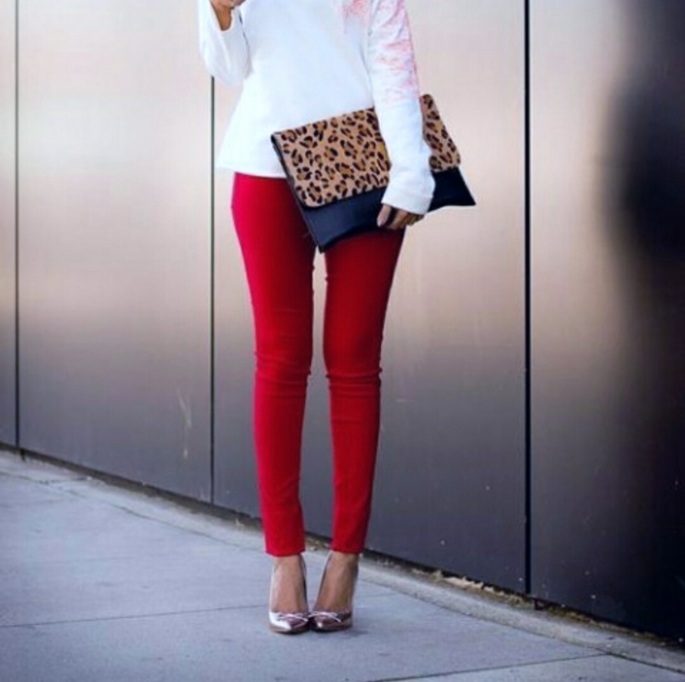 Bluenotes Jeggings in Vibrant Red - Size 27